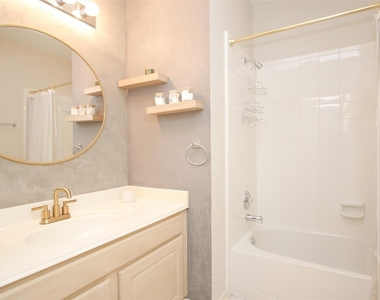 11418 Ruby Canyon Lane - Photo Thumbnail 15