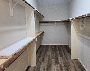11418 Ruby Canyon Lane - Photo Thumbnail 31
