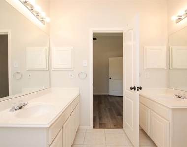 11418 Ruby Canyon Lane - Photo Thumbnail 8