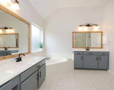 11418 Ruby Canyon Lane - Photo Thumbnail 29