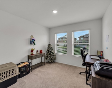 27110 Breakaway Lane - Photo Thumbnail 10