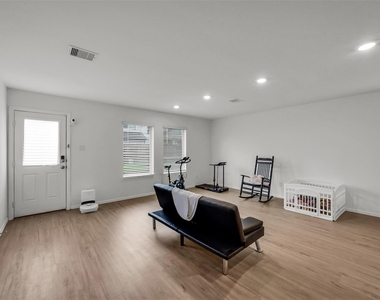 27110 Breakaway Lane - Photo Thumbnail 21