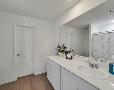 27110 Breakaway Lane - Photo Thumbnail 29