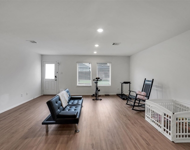 27110 Breakaway Lane - Photo Thumbnail 20