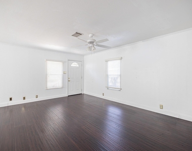 11738 Greencanyon Drive - Photo Thumbnail 6