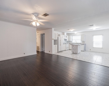 11738 Greencanyon Drive - Photo Thumbnail 3