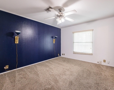 11738 Greencanyon Drive - Photo Thumbnail 23
