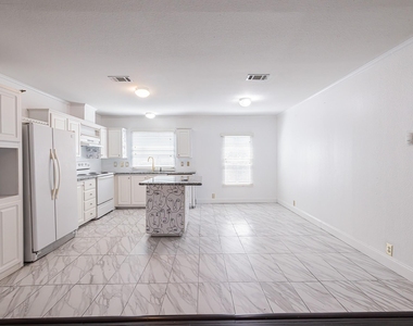 11738 Greencanyon Drive - Photo Thumbnail 8