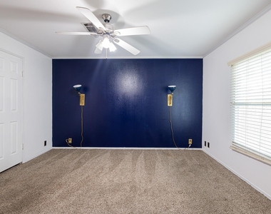11738 Greencanyon Drive - Photo Thumbnail 21