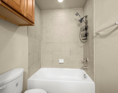 16807 Crestmont - Photo Thumbnail 15