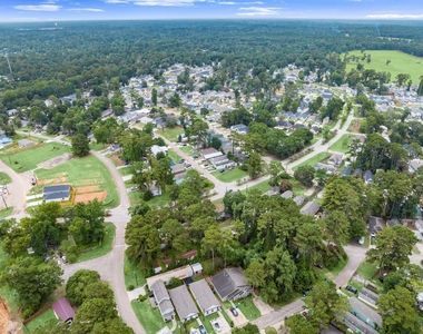 16807 Crestmont - Photo Thumbnail 31
