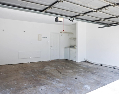 290 Wilcrest Drive - Photo Thumbnail 21