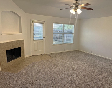 4714 Glencastle Court - Photo Thumbnail 7