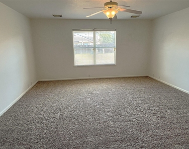 4714 Glencastle Court - Photo Thumbnail 17