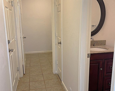 4714 Glencastle Court - Photo Thumbnail 18