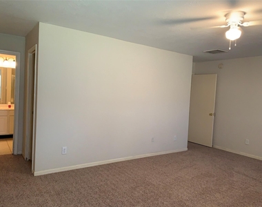 3942 Teal Run Meadows Drive - Photo Thumbnail 2
