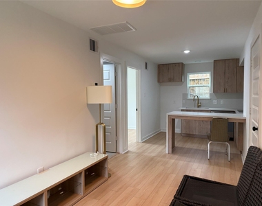 3617 Rosalie Street - Photo Thumbnail 3