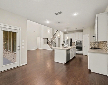 30631 Morning Dove Drive - Photo Thumbnail 12