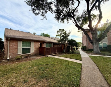 8801 Hammerly Boulevard - Photo Thumbnail 1