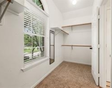 4030 Harwood Drive - Photo Thumbnail 13