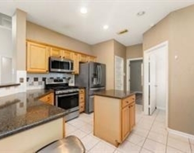 4030 Harwood Drive - Photo Thumbnail 4
