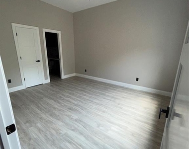 5108 Sunbeam Street - Photo Thumbnail 15