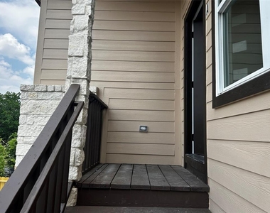 5108 Sunbeam Street - Photo Thumbnail 2
