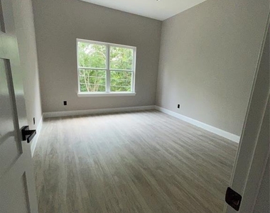 5108 Sunbeam Street - Photo Thumbnail 17