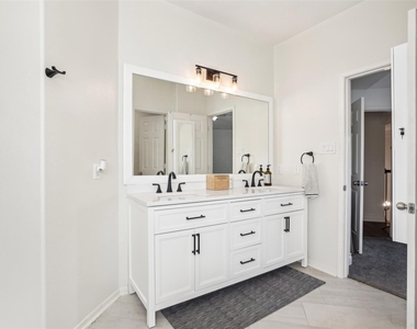 14 Carmel Chase Court - Photo Thumbnail 37