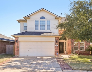14 Carmel Chase Court - Photo Thumbnail 2
