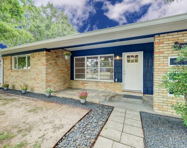 5013 Verdome Lane - Photo Thumbnail 3