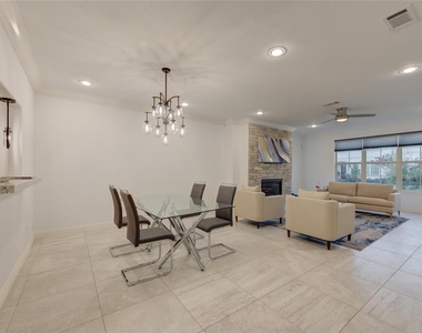 13605 Teal Bluff Lane - Photo Thumbnail 14