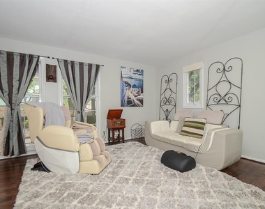 5230 Arboles Drive - Photo Thumbnail 8
