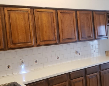 11714 Bob White Drive - Photo Thumbnail 5