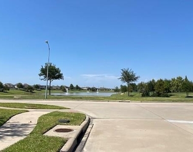 5002 Naples Grove Lane - Photo Thumbnail 6