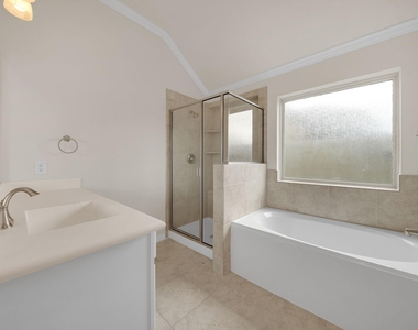 5002 Naples Grove Lane - Photo Thumbnail 5