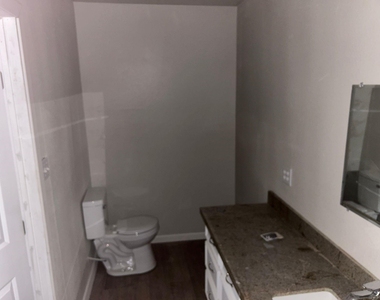 3155 Roberts Street - Photo Thumbnail 9