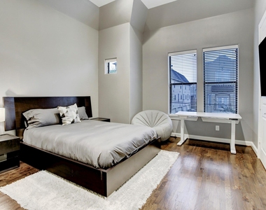 5506 Darling Street - Photo Thumbnail 16