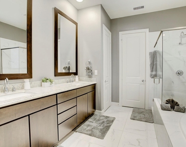 5506 Darling Street - Photo Thumbnail 12