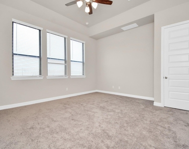 4710 Austin Landing - Photo Thumbnail 38