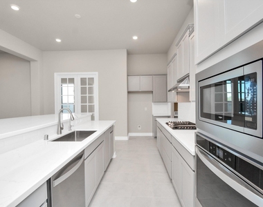 4710 Austin Landing - Photo Thumbnail 21