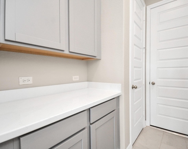 4710 Austin Landing - Photo Thumbnail 26