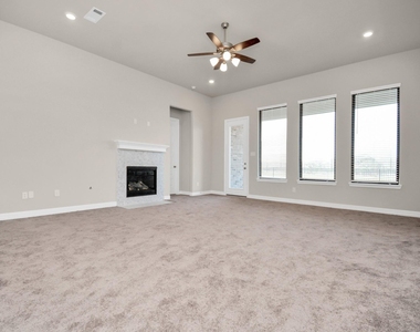 4710 Austin Landing - Photo Thumbnail 30