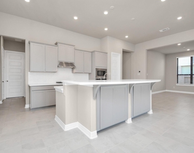 4710 Austin Landing - Photo Thumbnail 24