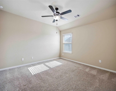 13318 Cameron Reach Drive - Photo Thumbnail 5