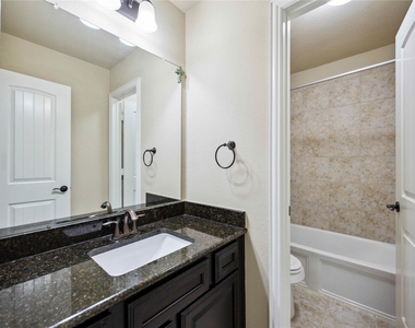 13318 Cameron Reach Drive - Photo Thumbnail 11