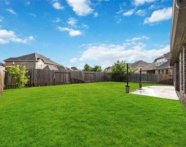 13318 Cameron Reach Drive - Photo Thumbnail 15