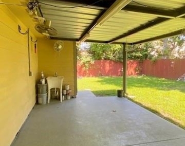 6623 Cresthill Street - Photo Thumbnail 28