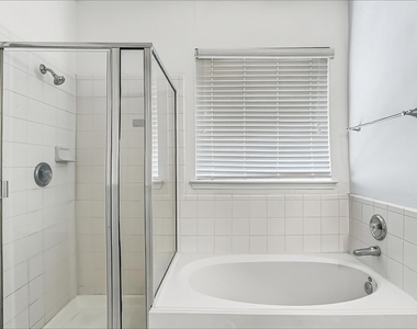 1631 Laura Anne Drive - Photo Thumbnail 9