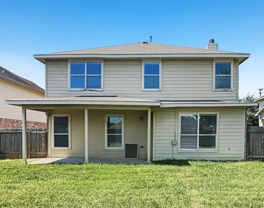 1631 Laura Anne Drive - Photo Thumbnail 16
